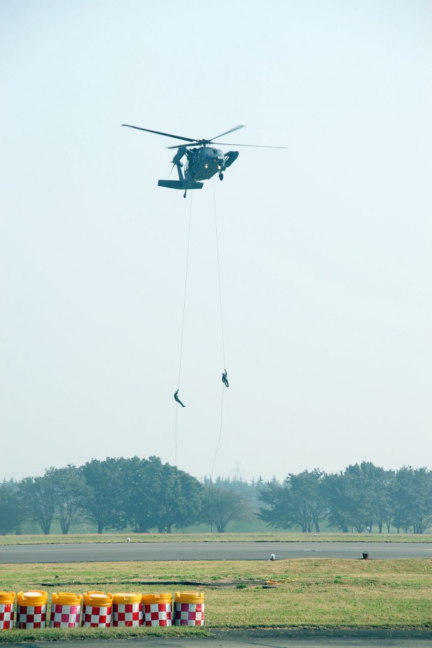 輸送ヘリコプター無料写真素材018