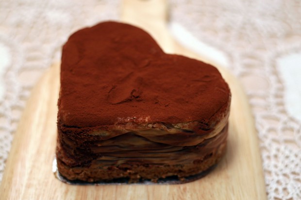 バレンタインデー・チョコレートケーキ、フリー写真素材001