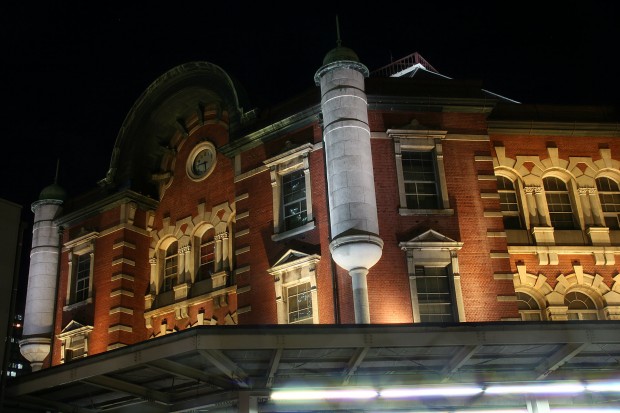 夜の東京駅フリー写真素材13
