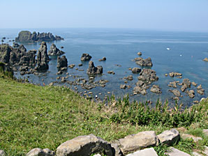 海、岸壁、岩、無料写真素材サムネイル