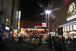 新宿東口・夜景（歌舞伎町）サムネイル
