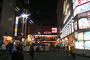 新宿東口・夜景（歌舞伎町）サムネイル